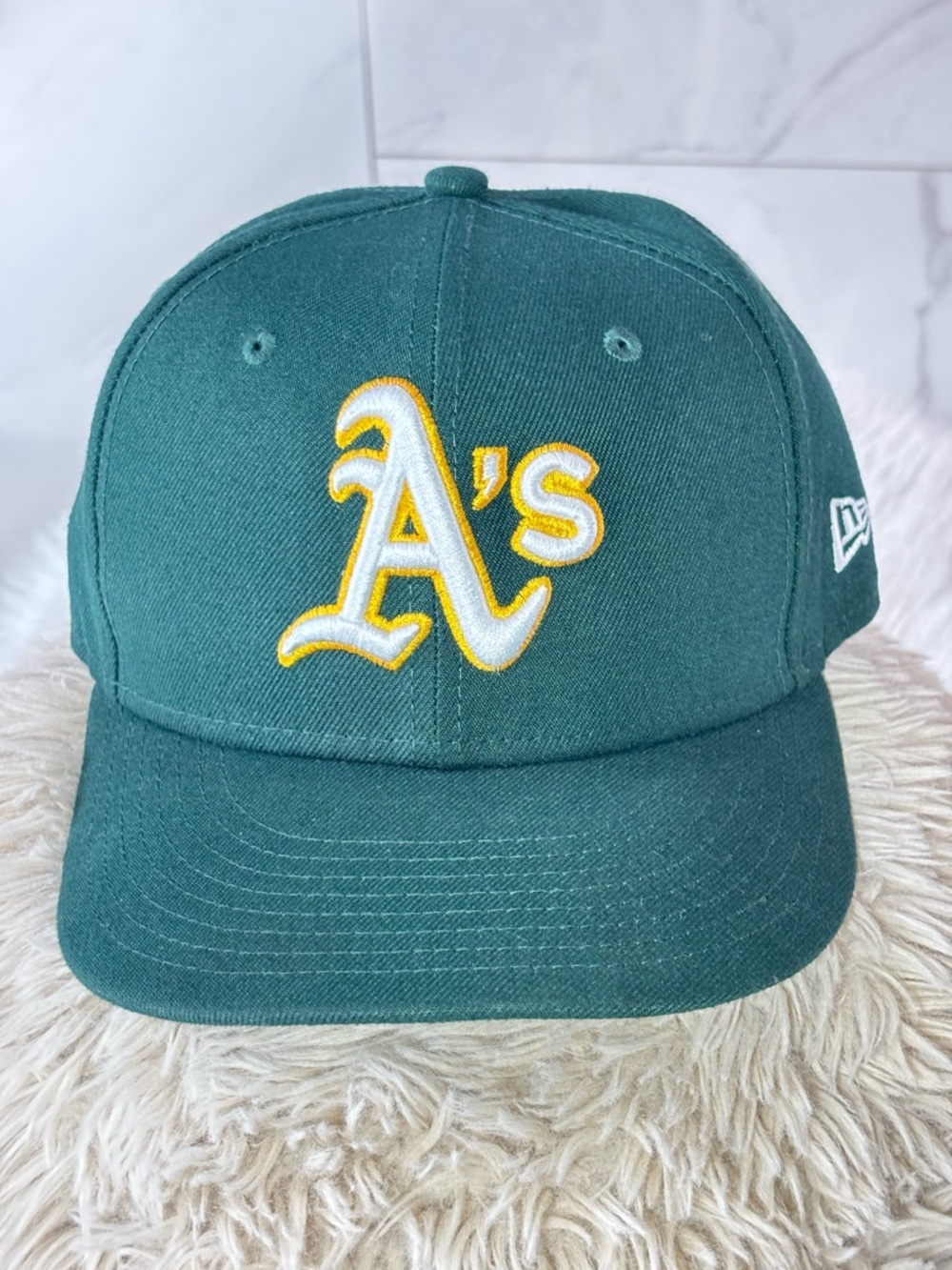 New Era Oakland Athletics A's 59fifty Dark Green Cap with Yellow & White Logo - Picture 9 of 14